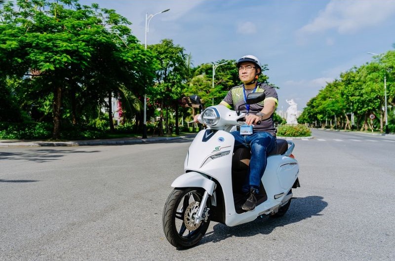 Thị trường xe máy điện ra sao khi VinFast ngừng dịch vụ cho thuê pin từ 2025?