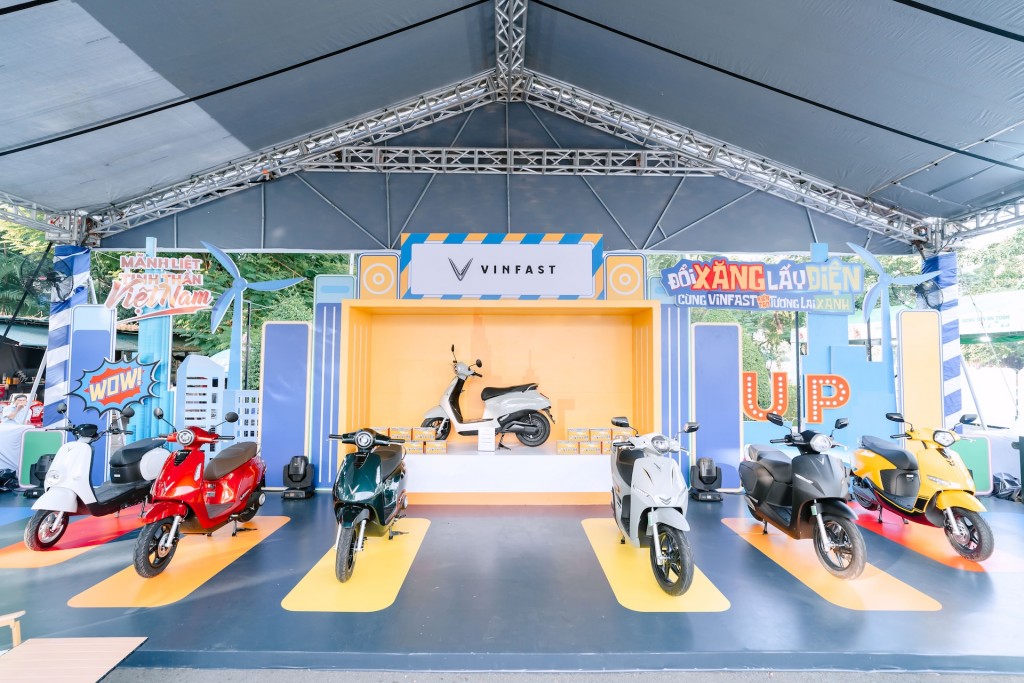 VinFast Khai Phá Tương Lai Di Chuyển Xanh: Lập Kỷ Lục 150.000 Trạm Đổi Pin, Bức Tốc Thị Trường Xe Máy Điện