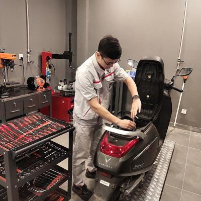 Bỏ xe xăng chuyển sang xe máy điện VinFast: Bạn sẽ tiết kiệm được bao nhiêu tiền?